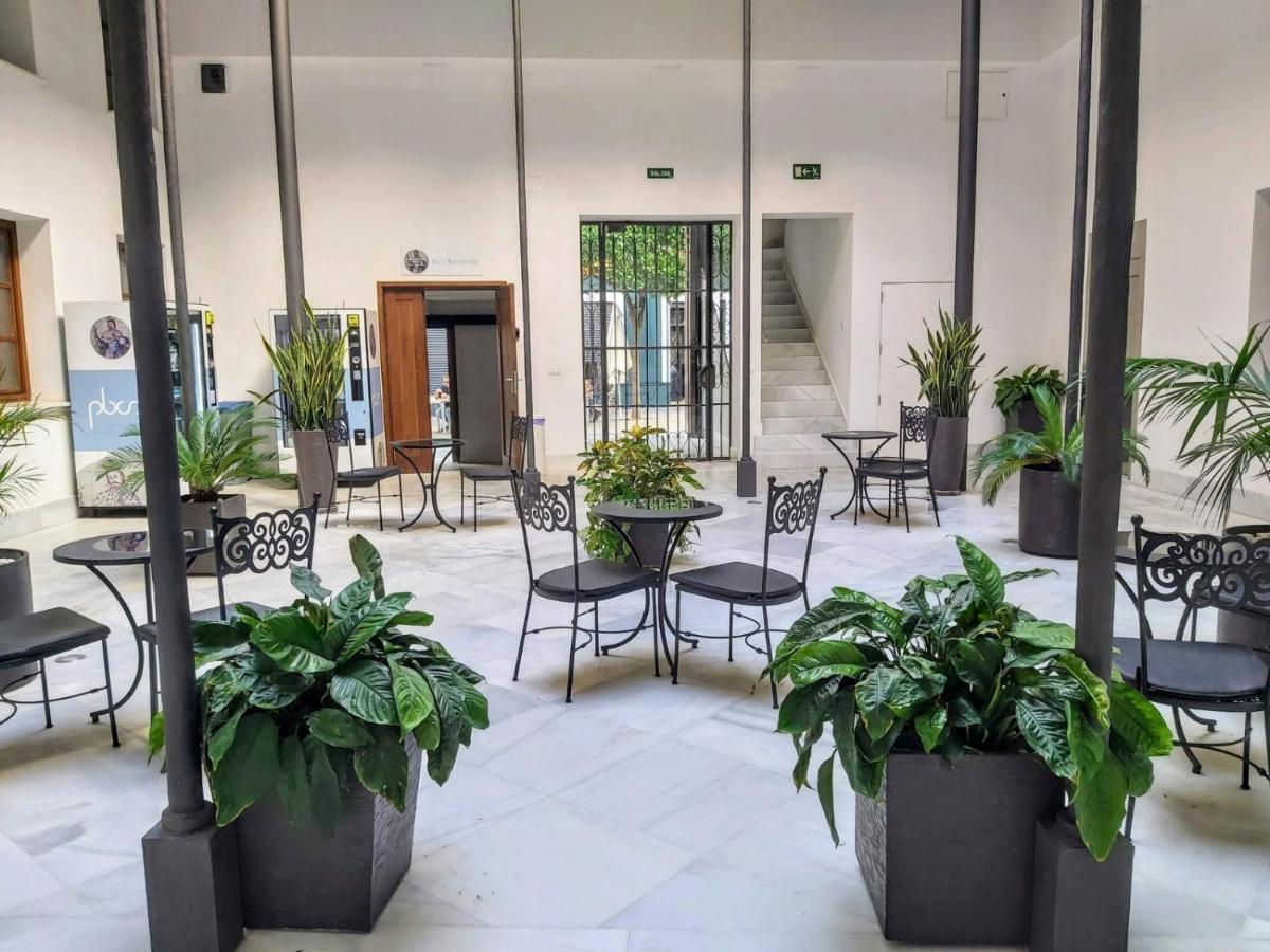 Palacio Del Siglo XVII Frente A Los Jardines De Murillo Seville Ngoại thất bức ảnh