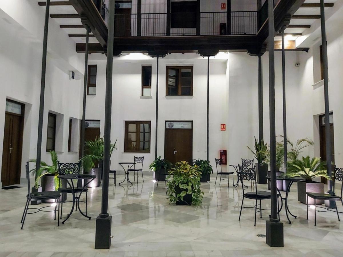 Palacio Del Siglo XVII Frente A Los Jardines De Murillo Seville Ngoại thất bức ảnh